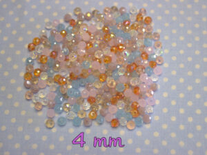 PERLAS variadas DE CRISTAL FACETADAS 4 mm ( 250 aprox.)