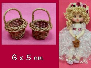 2 CESTOS DE PLÁSTICO para muñecas