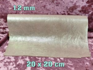 RETAL DE PIEL METALIZADA ligeramente rosada